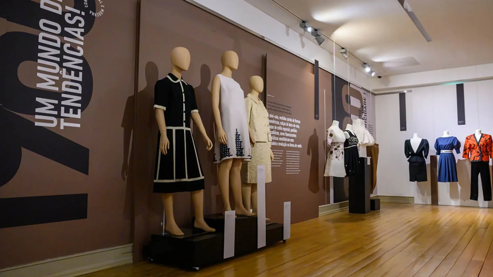 100 Anos Moda no Feminino Exposição